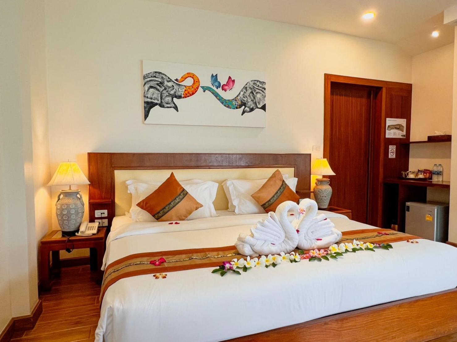 Aura Samui Best Beach Hotel - Sha Plus Lamai Beach  Exterior photo