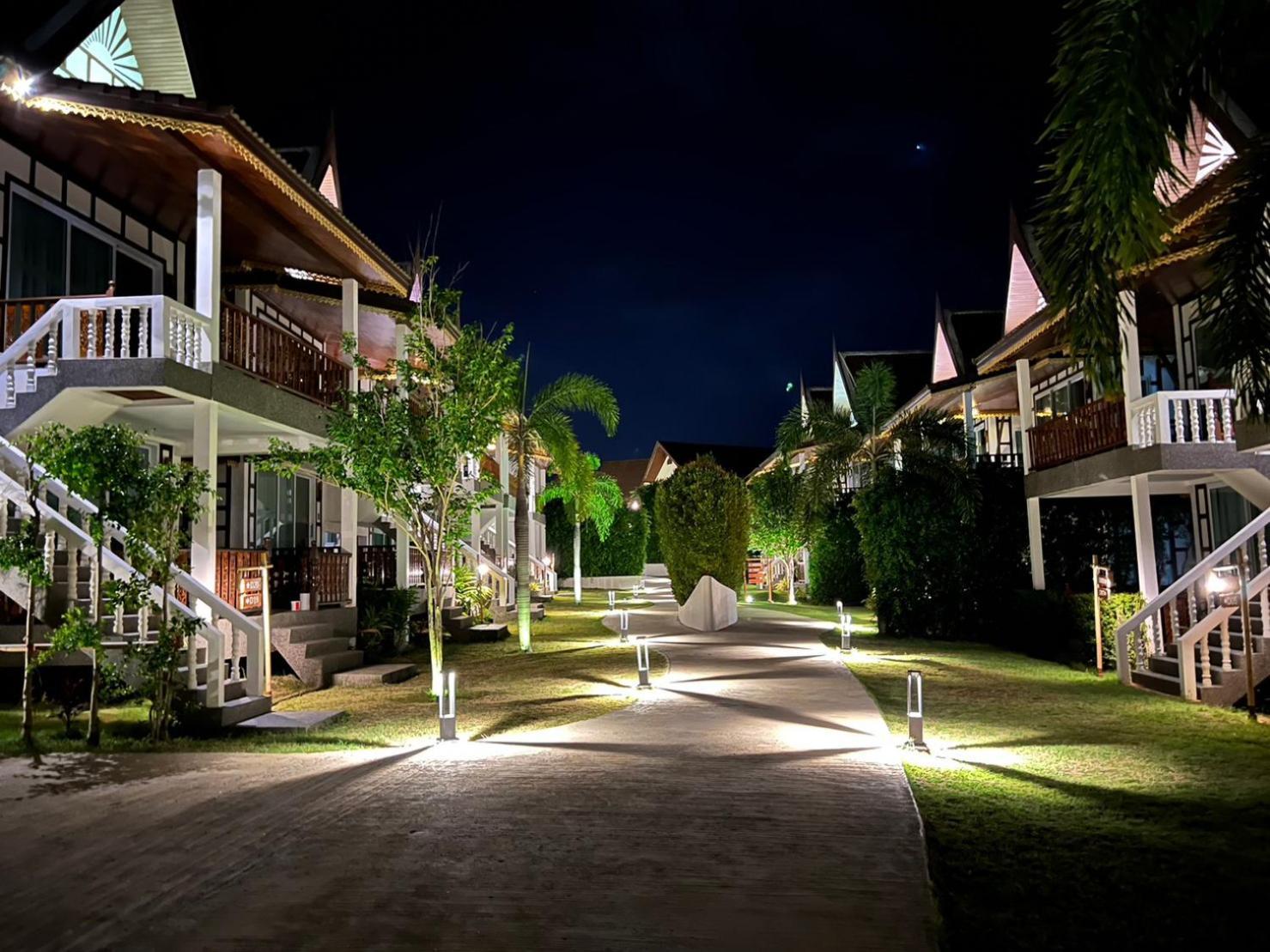Aura Samui Best Beach Hotel - Sha Plus Lamai Beach  Exterior photo