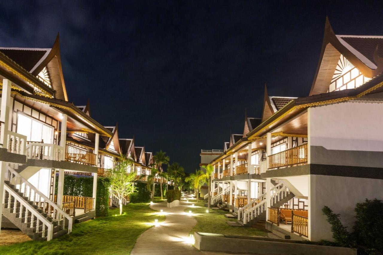 Aura Samui Best Beach Hotel - Sha Plus Lamai Beach  Exterior photo